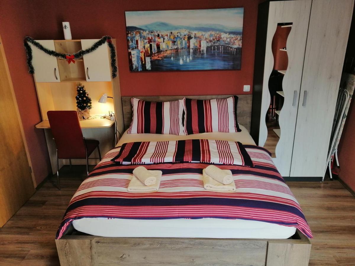 City Break Studio Apartment Загреб Экстерьер фото